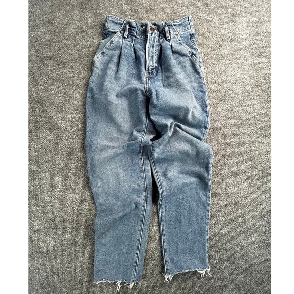 Hollister Pants - Hollister Ultra High Rise Mom Jeans Women’s 0S W24 L25 Raw Hem Size 0